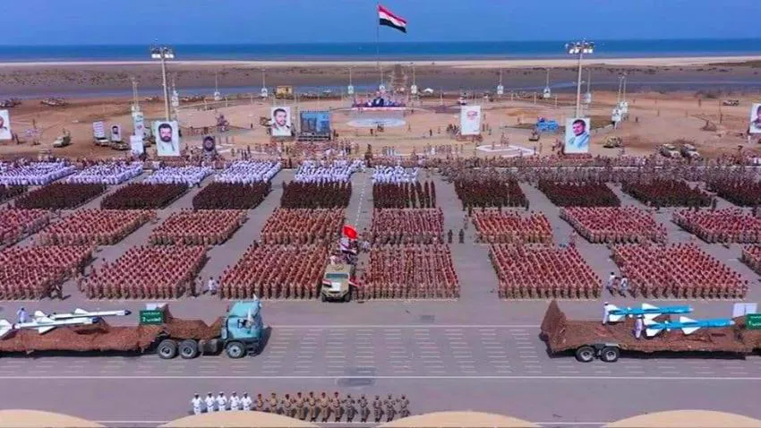 الحوثي-على-الساحل
