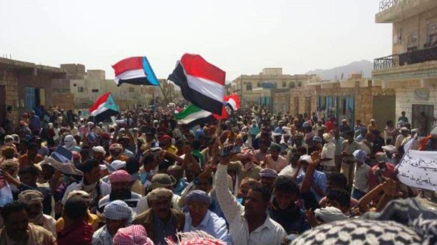 مهرجان يتحول إلى مظاهرة غاضبة تطالب برحيل الإمارات من سقطرى
