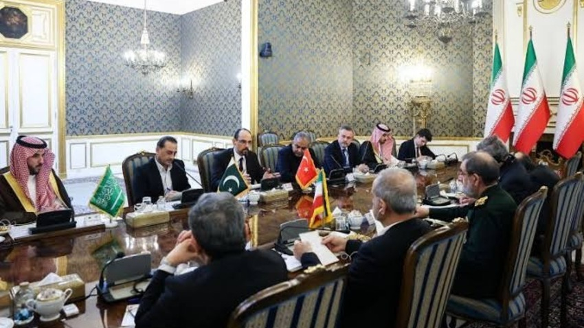 الإيكونوميست-السعودية-تعرض-حوافز-وتهديدات-على-إيران-لاحتواء-التصعيد-الحوثي-ومنع-المواجهة-الشاملة